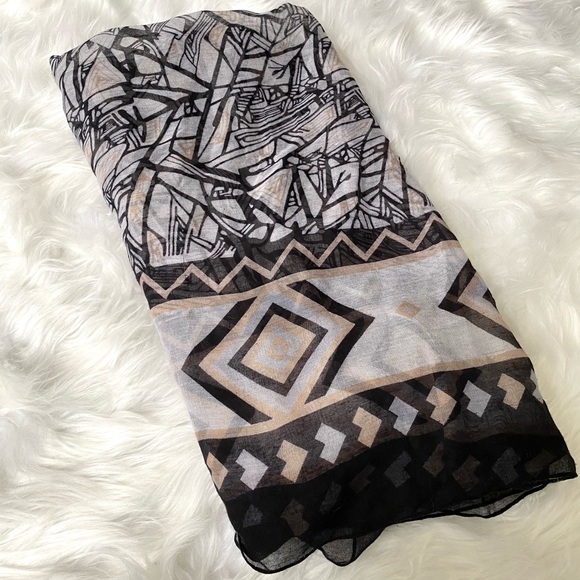 Loft Abstract Gauzy Scarf 🧣 Black and Peach - Picture 2 of 10